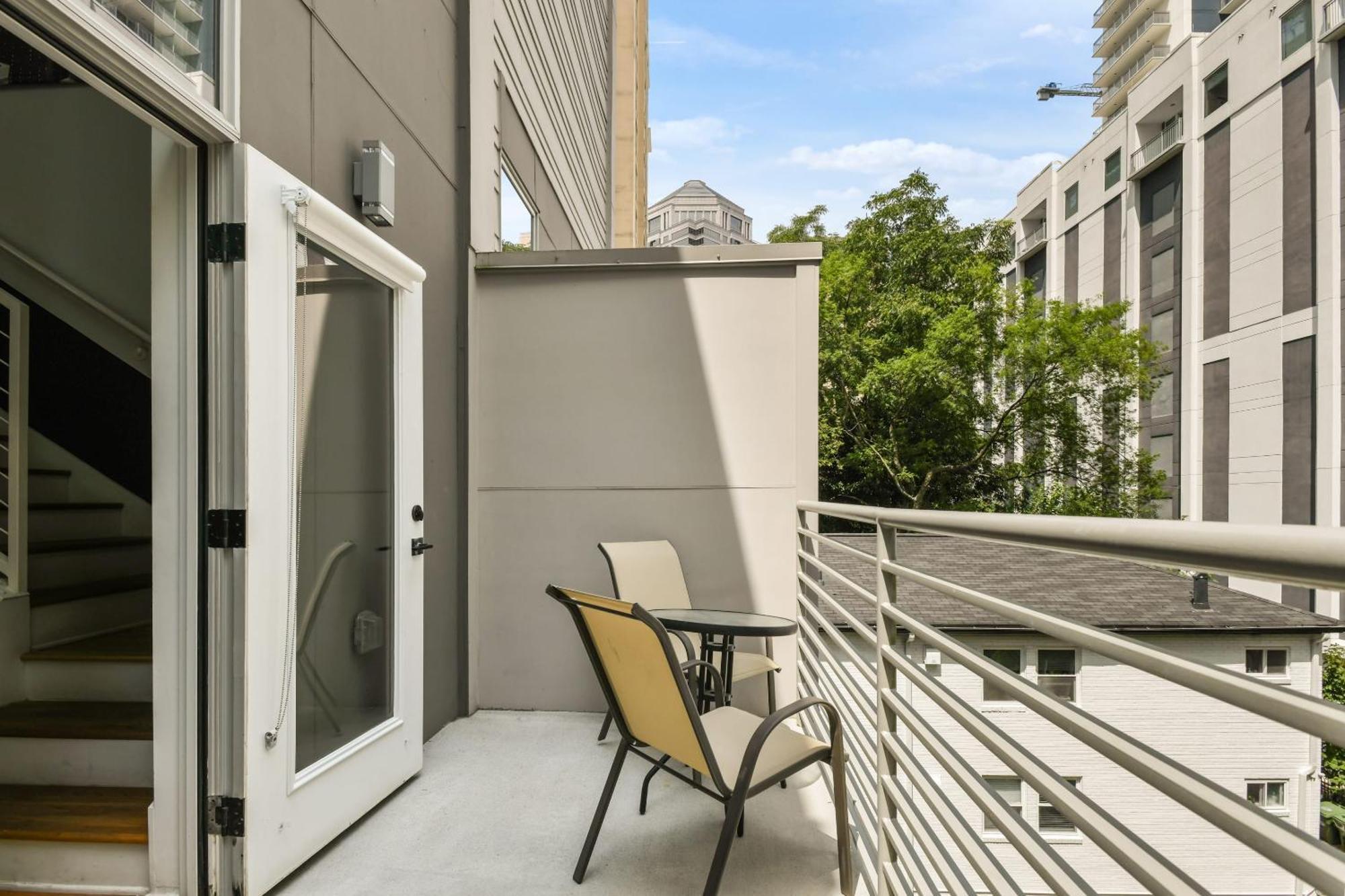 Stupendous Heart Of Piedmont Park Two Story Loft Apartman Atlanta Kültér fotó